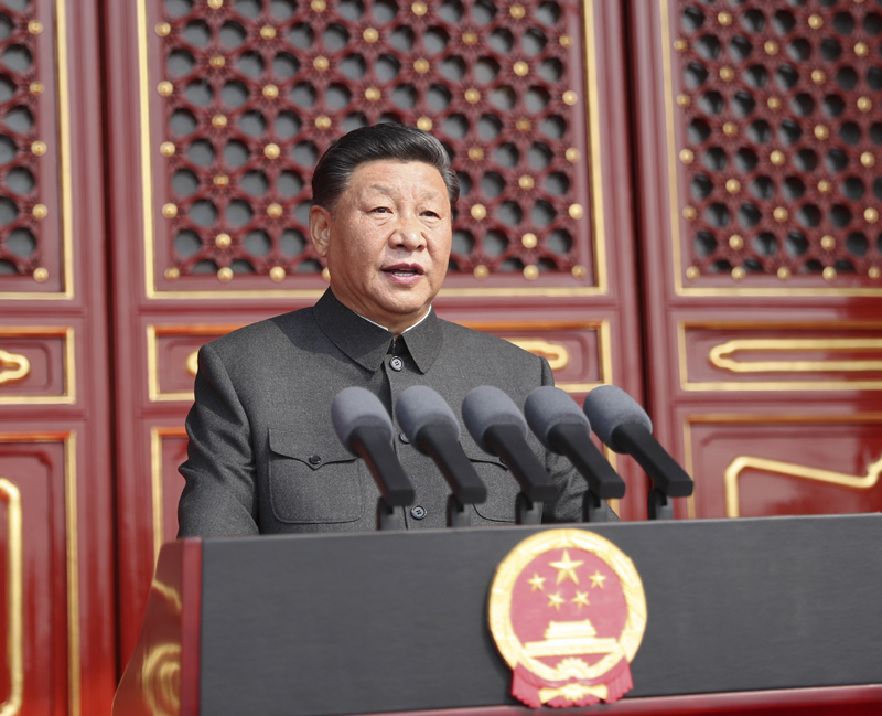 10月1日上(shàng)午，慶祝中華人(rén)民共和(hé / huò)國(guó)成立70周年大(dà)會在(zài)北京天安門廣場隆重舉行。中共中央總書記、國(guó)家主席、中央軍委主席習近平發表重要(yào / yāo)講話。